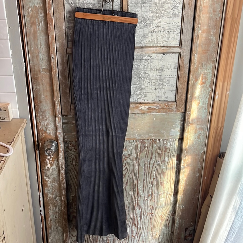 Arie ribbed flare leggings